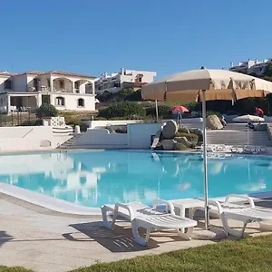 https://case-vacanza-baia-santa-reparata.in-sardinia.net